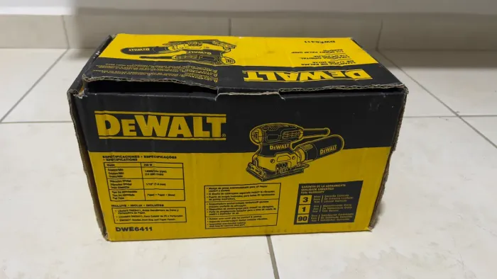 Lixadeira Orbital Dewalt