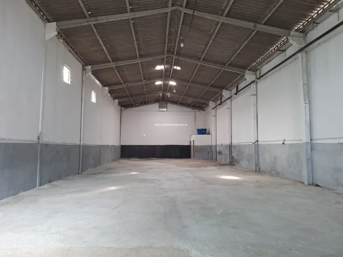 ALUGO GALPÃO 340 M2 COM 2 BANHEIROS EM PRAIA GRANDE PRÓXIMO RODOVIA PADRE MANUEL DA NÓBREG