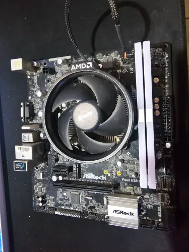 Kit Ryzen 3 2200g, A320m e 16GB ram 3200