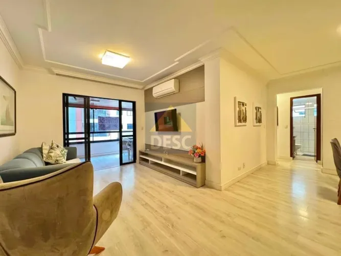 Apartamento mobiliado para locação anual com 03 dormitórios na quadra mar em Balneário Cam