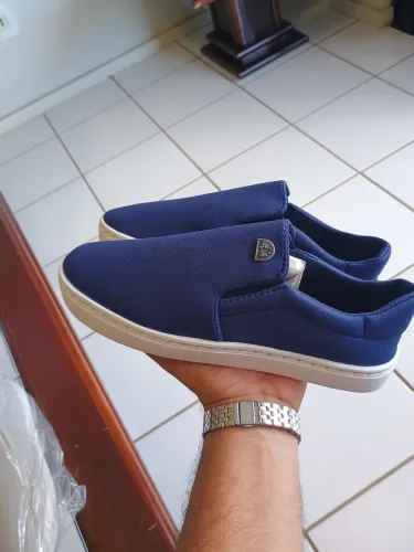 Kit com 3 pares de tênis casuais tamanho 37