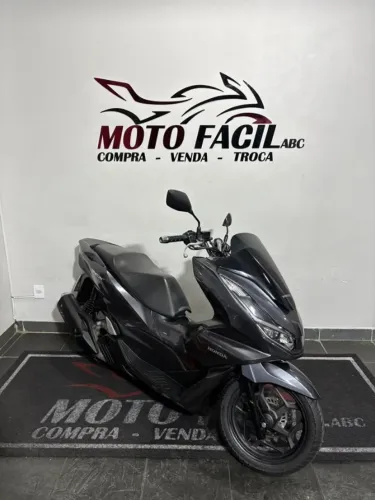 PCX 160 DLX CINZA