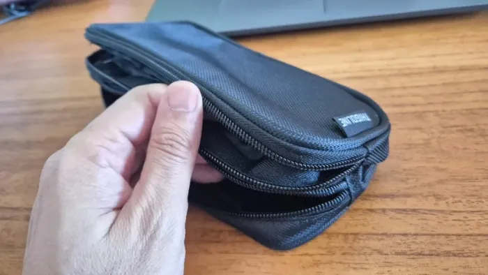 Estojo duplo para trabalho ou estudo novo