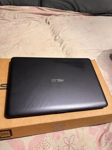 Notebook Asus Core I5 8GB