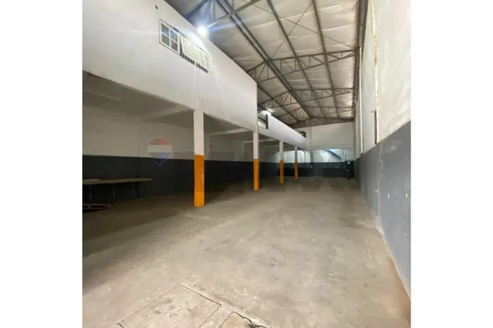 "Galpão Moderno p/ Locação na Rua Cambera, Guarulhos"