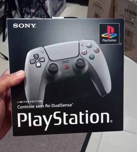 Controle 30 anos playstation Usado (em excelente estado)