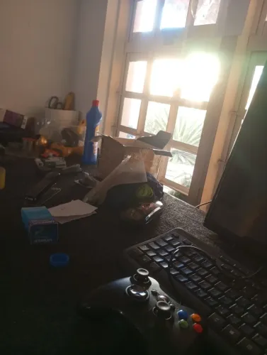 Preciso de um ajudante. Pra trabalhar aqui na vila carvalho. $100 por dia 