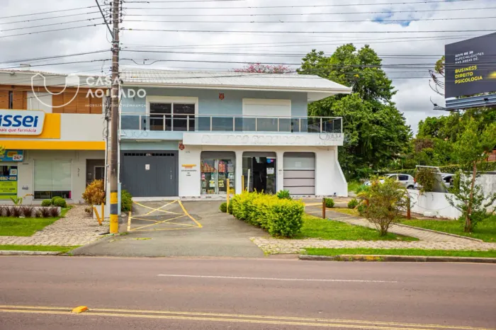 Sobrado 315m² no Bom Retiro - Curitiba/PR.