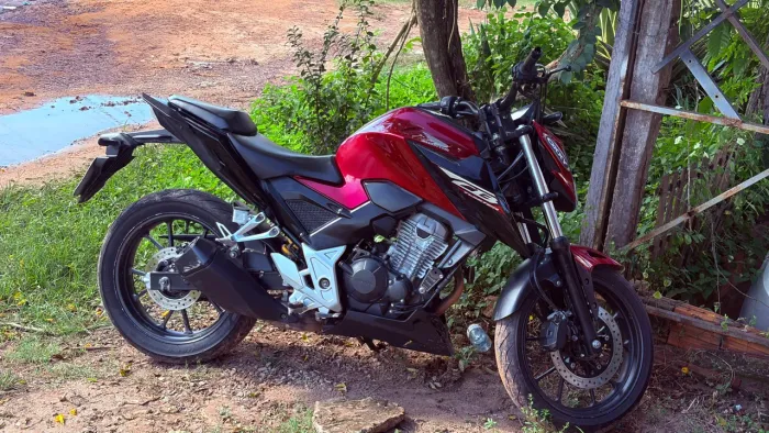 Cb twister 300f 24/25 único dono 