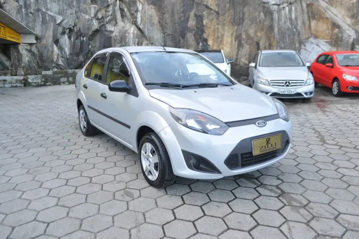 Ford Fiesta Sedan Street 1.6 8V 4P 2012