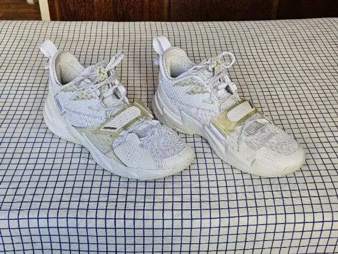 Tênis Jordan Why Not Zer0.3 - Tam 48