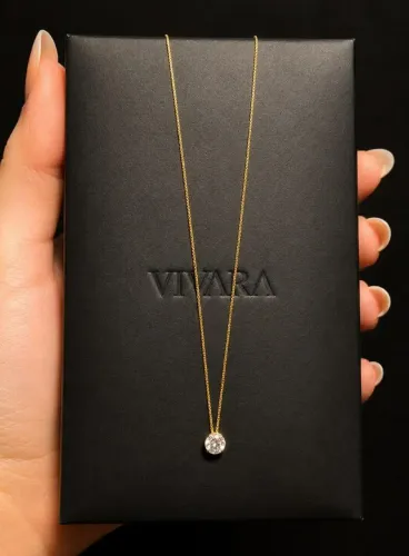 Colar ouro 18k com Crystal Vivara com certificado de garantia. Joia linda e delicada. 