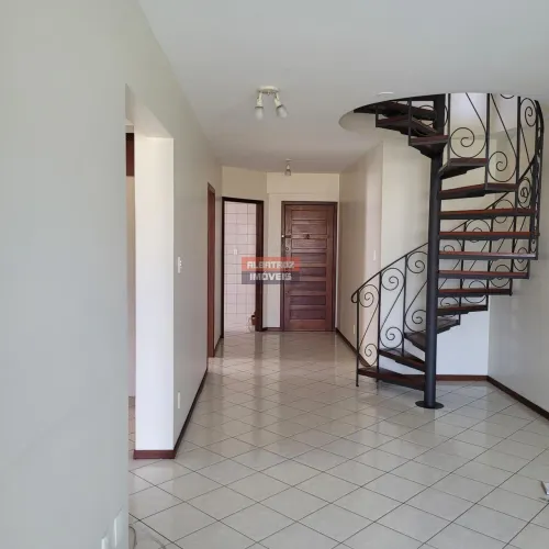 Cobertura para Venda em Florianópolis, Trindade, 3 dormitórios, 1 suíte, 3 banheiros, 2 va