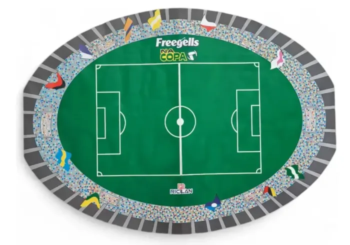 Álbum de figurinhas freegells na Copa do Mundo 2002 completo (usado)