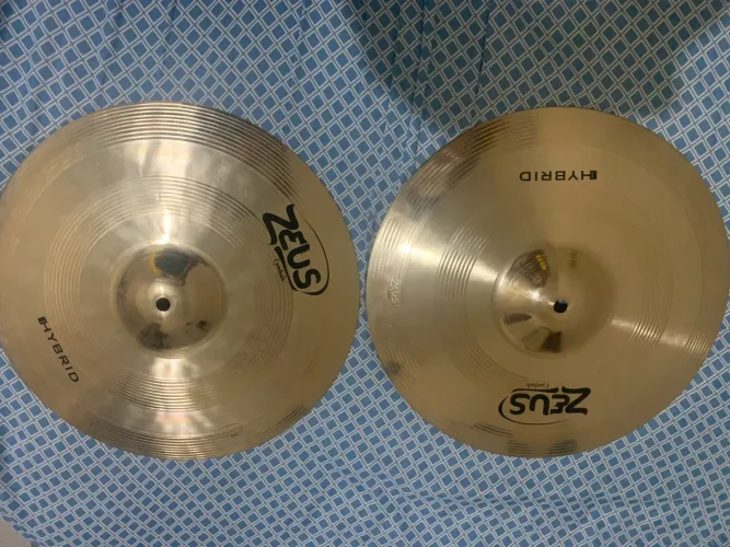 Hi Hat Zeus Hybrid 14 Seminovo