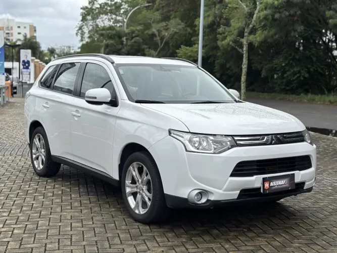 Mitsubishi Outlander 2.0 16V 160cv Aut. 2015