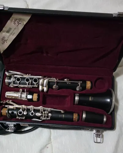 Clarinete Yamaha Ycl 350F Madeira ?