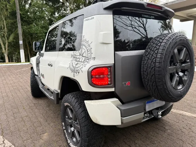 Troller T-4 4X4 3.2 20V TDI Cap. Rígida Diesel 2018
