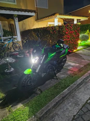 Dominar 400 