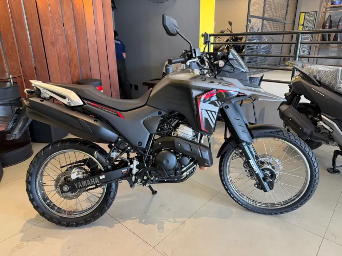 Yamaha XTZ Lander 250 Connected