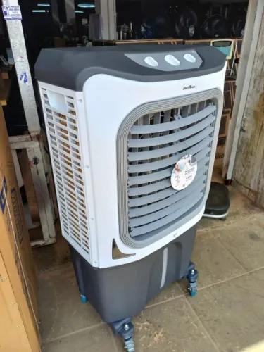 Climatizador 70 litros Britânia 250 watts