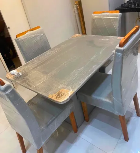 Mesas de jantar (ideal para apartamento)