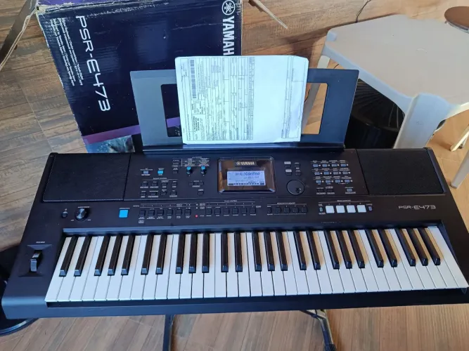 Teclado Yamaha PSR E473