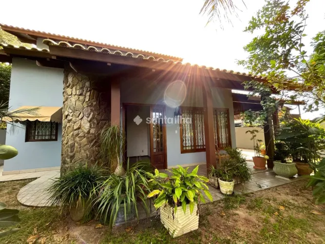 Casa com 4 dormitórios para alugar, 75m² - Campeche - Florianópolis/SC