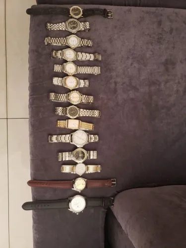Lote com 14 Relógios todos funcionando