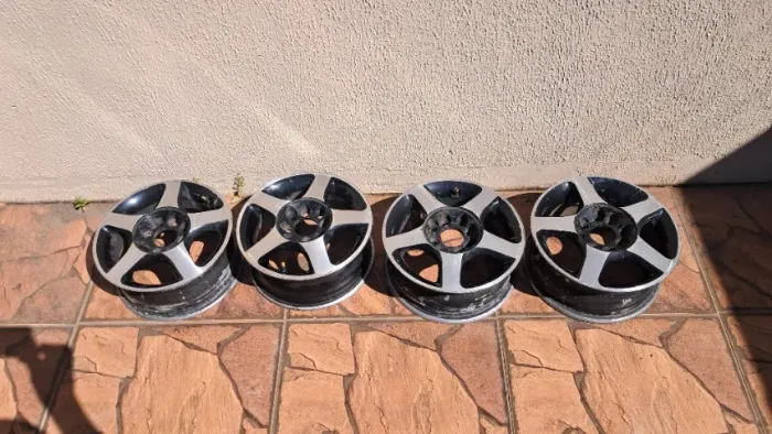 Rodas aro 13 multifuros !