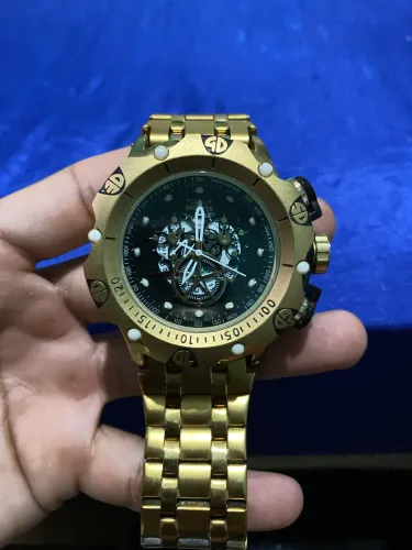 Relógio INVICTA Dourado