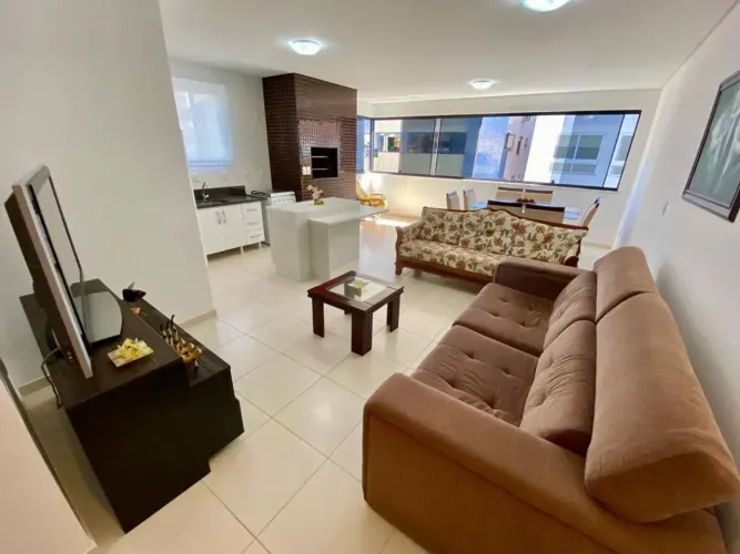Apartamento a venda no Centro da cidade, junto a lindas praças de lazer e junto ao comérci
