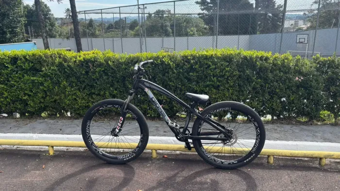 Gios Free kicks aro 26