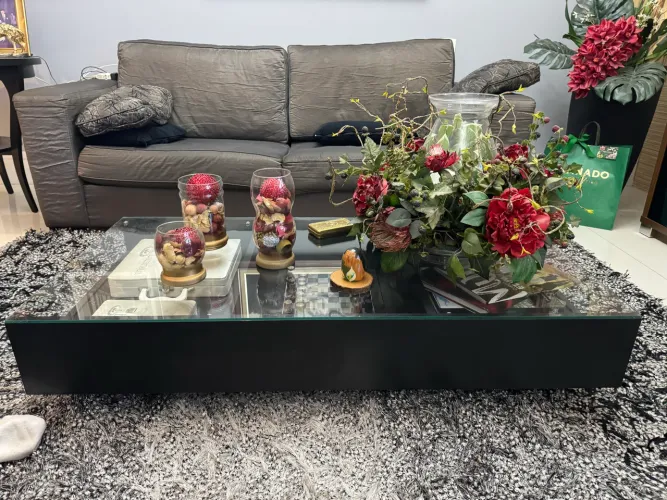 Mesa de centro madeira e vidro