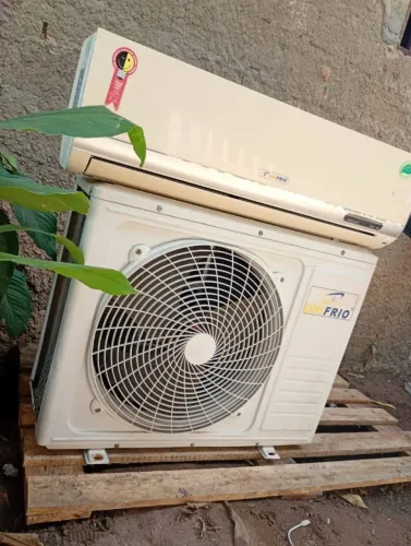 entrego instalado central de ar 12 btus