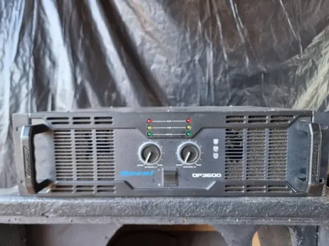 Amplificador de Potência O'Neal OP 3600 para 2 Canais 700 W RMS semi nova funcionando 100%