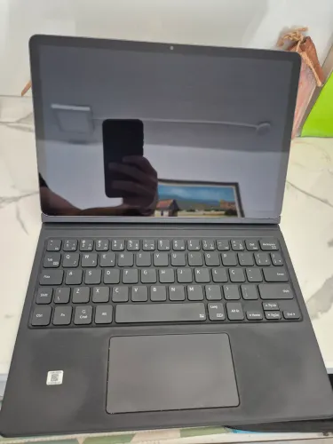 Samsung Tab S9 com capa teclado