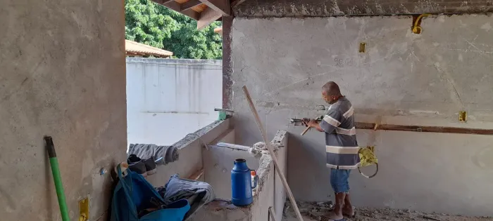  Pedreiro e Ladrilheiro - Reformas e Acabamentos em Geral