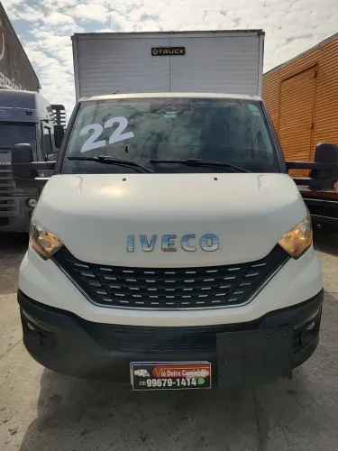 IVECO DAILY 65.170 CS - BAÚ - VIA DUTRA CAMINHÕES - CAÇAPAVA