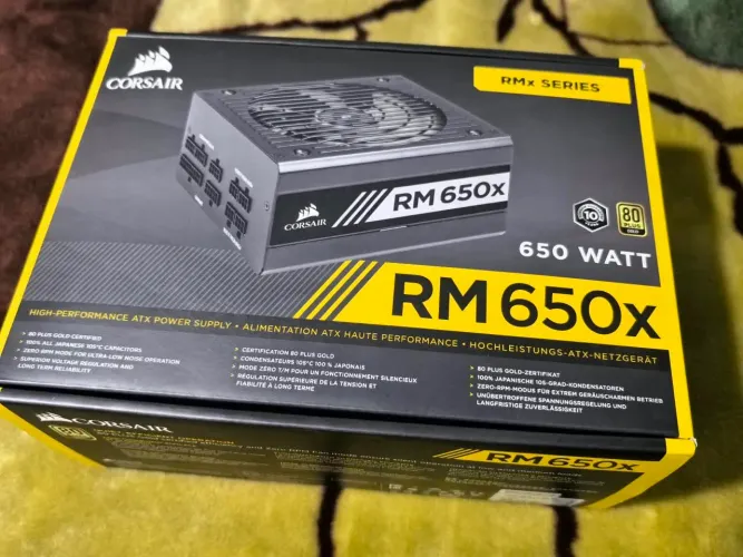 Fonte Corsair 650W 80 Plus Gold Modular RM650x Usada