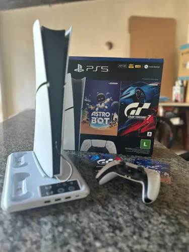 PlayStation 5 Edição Digital 825GB + Controle DualSense + Base Carregadora + Caixa