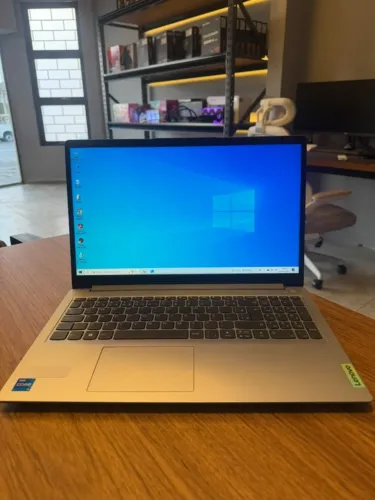 Notebook LENOVO i5 12° Geração / SSD 512 GB / RAM 8 GB ( DDR4)