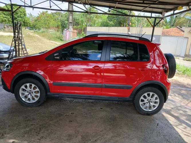Volkswagen Crossfox 1.6 MI Total Flex 8V 5P 2014