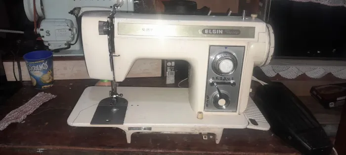Máquina de costura elgin zig-zag