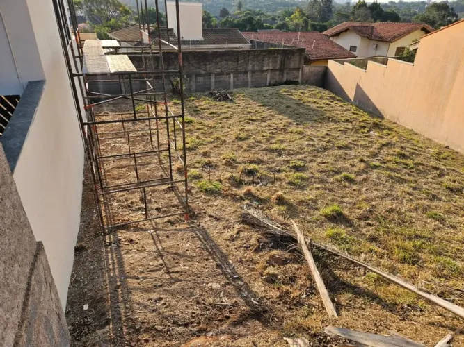 Terreno à venda em Valinhos, Vila Nova Valinhos, com 300 m²