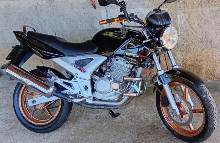 TWISTER CBX 250 ANO 2005 70.?KMs ORIGINAIS