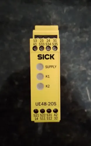 Relê de Segurança SICK