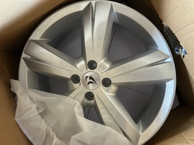 Roda do fusca aro 18 4x100