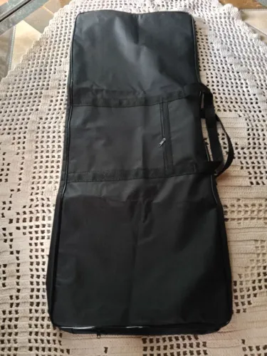 Case teclado 5/8 90,00