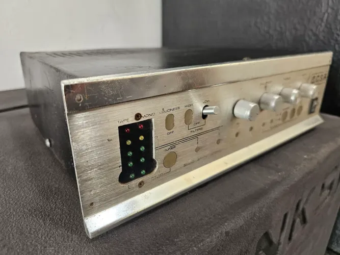 Amplificador CSR 7120 dos anos 70/80